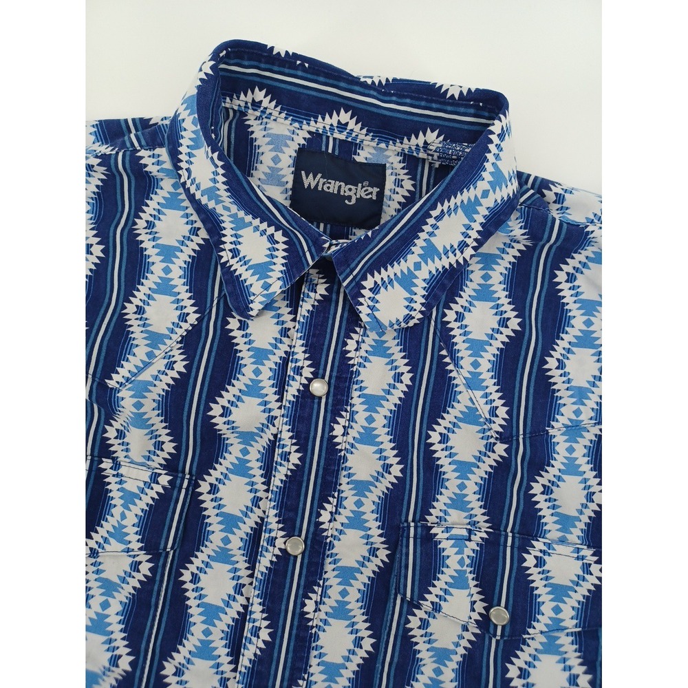 Vintage Wrangler Mens Large Pearl Snap Long Sleeve Button Down Western Aztec